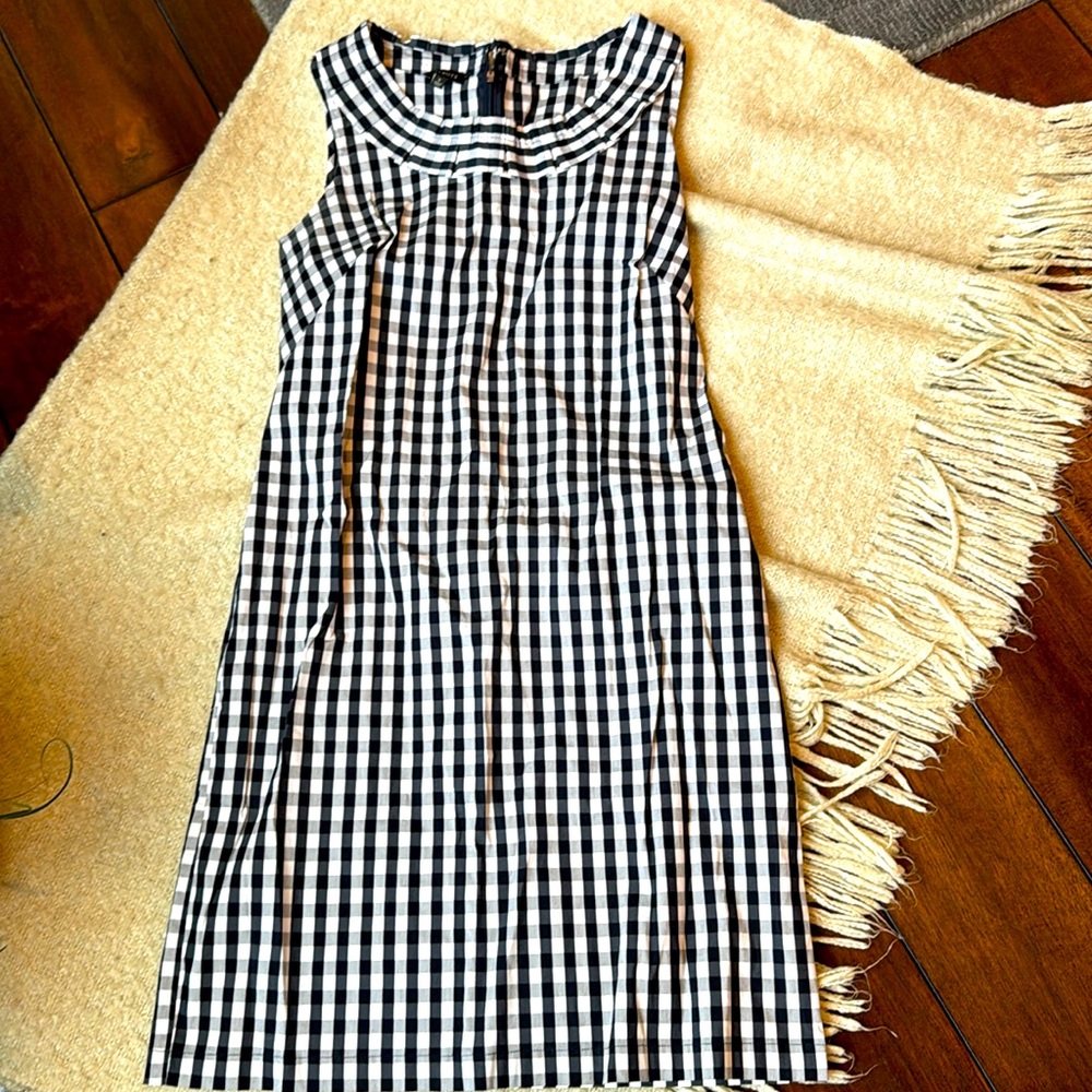 Perfect condition. Talbots black and white gingham print.
